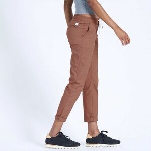 VUORI Ripstop Outdoor Hiking Athletic Drawstring Pant in Copper Dusty Rose VW401